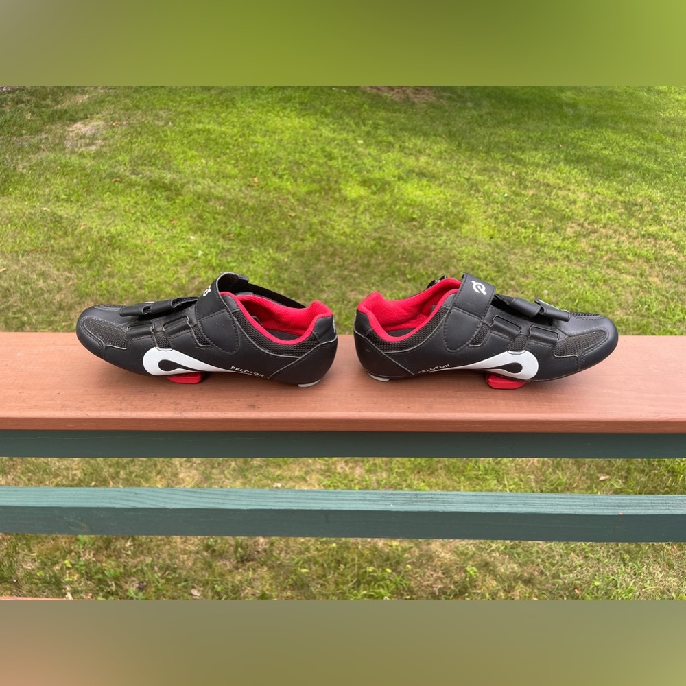 Peloton bike shoes